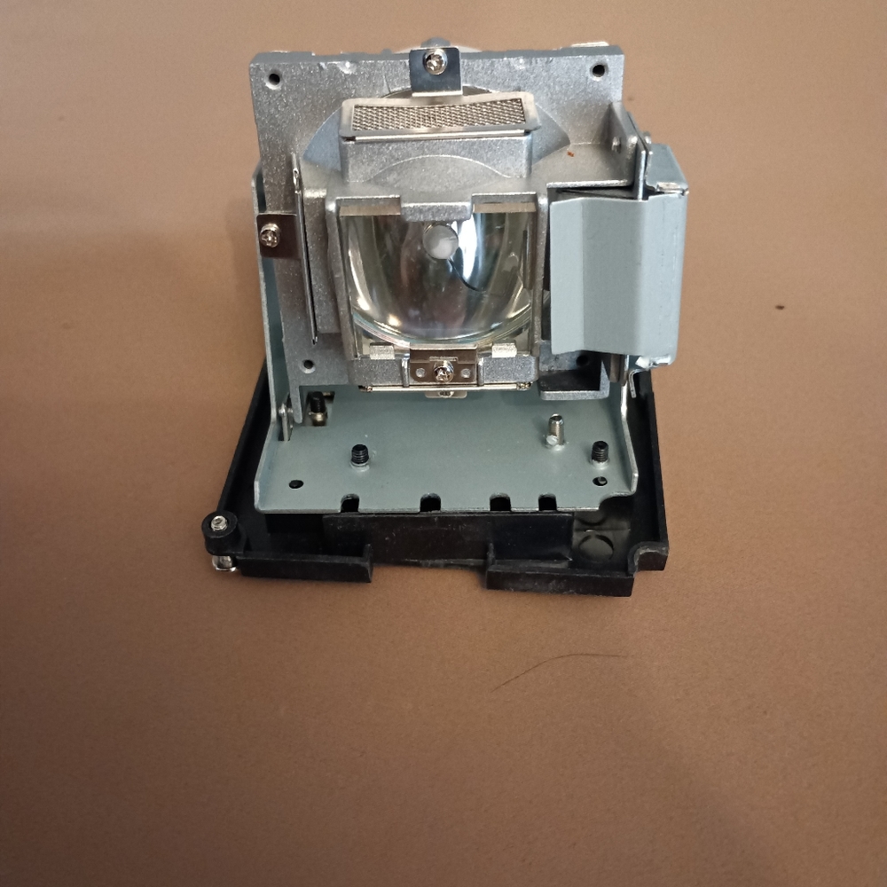 Replacement lamp for X600/EH500 (345)